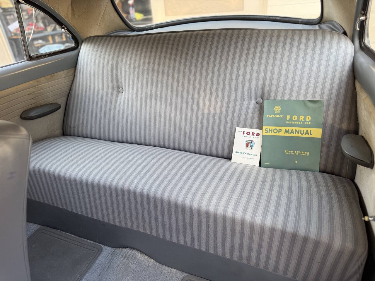Ford-Shoebox-2Dr-1950-Coupe-12