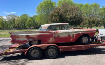 Ford-Skyliner-retractable-1957-1
