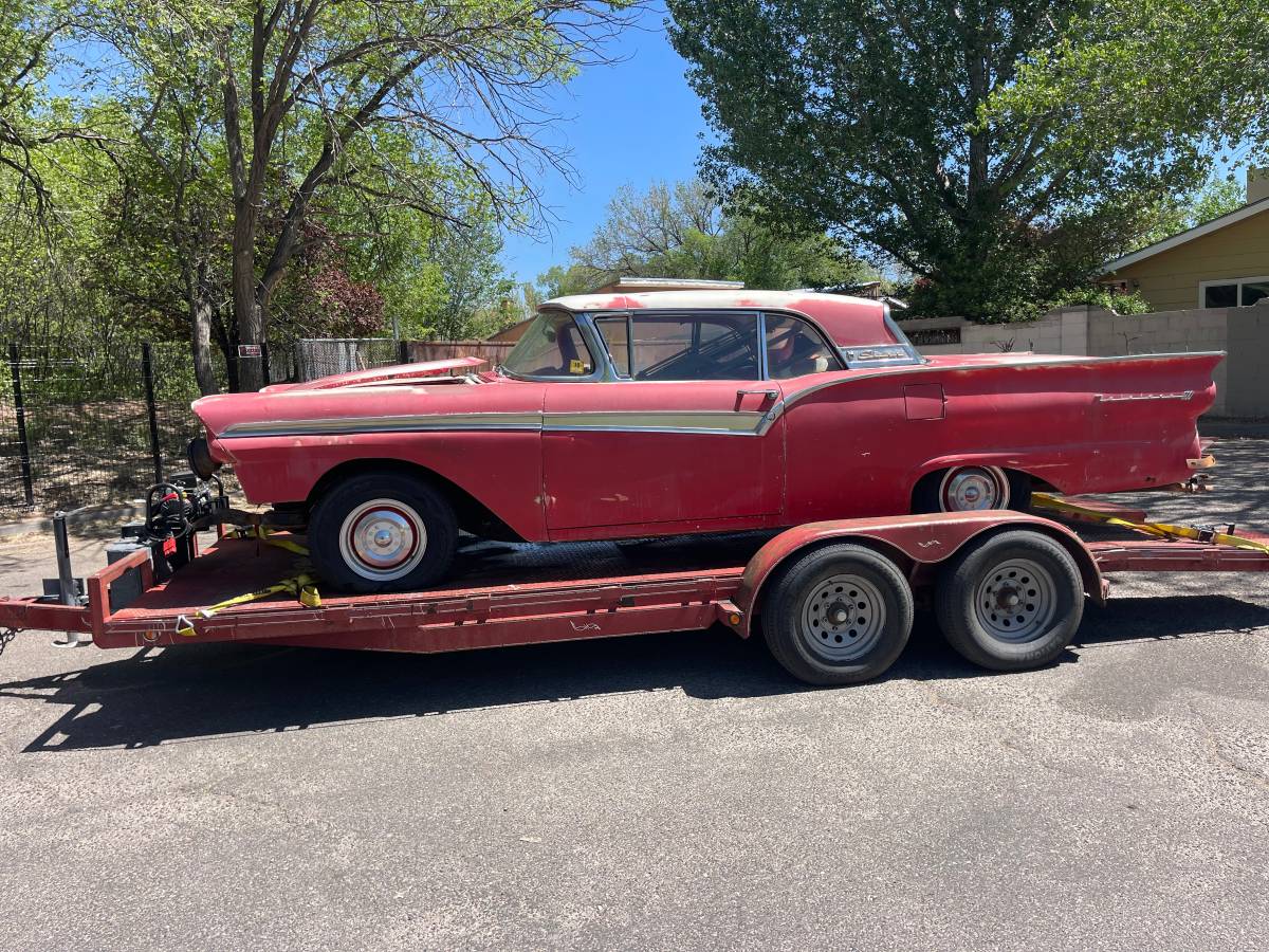Ford Skyliner retractable  1957