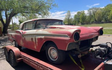 Ford-Skyliner-retractable-1957-2