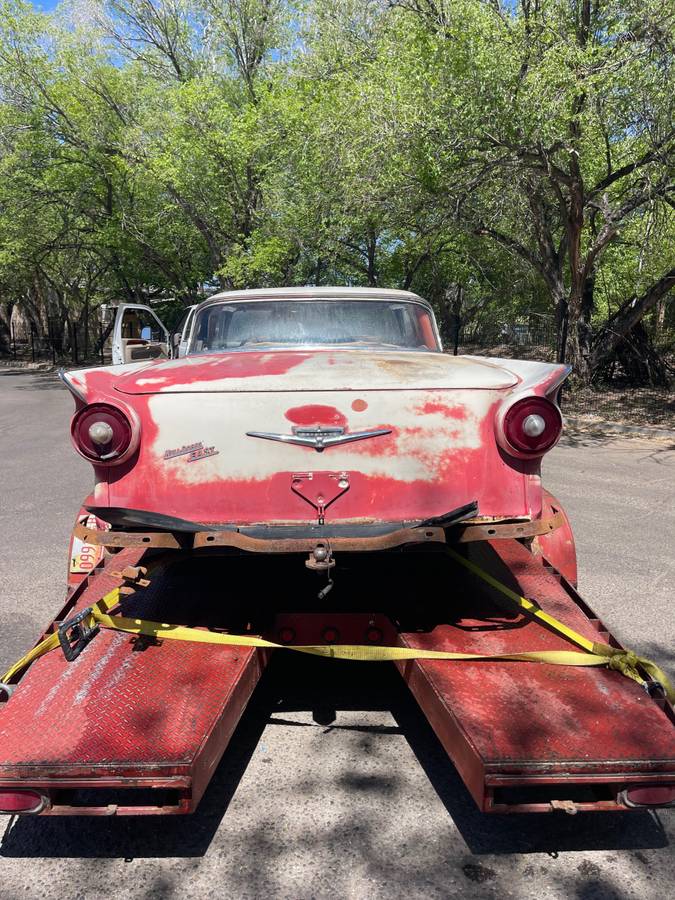 Ford-Skyliner-retractable-1957-4