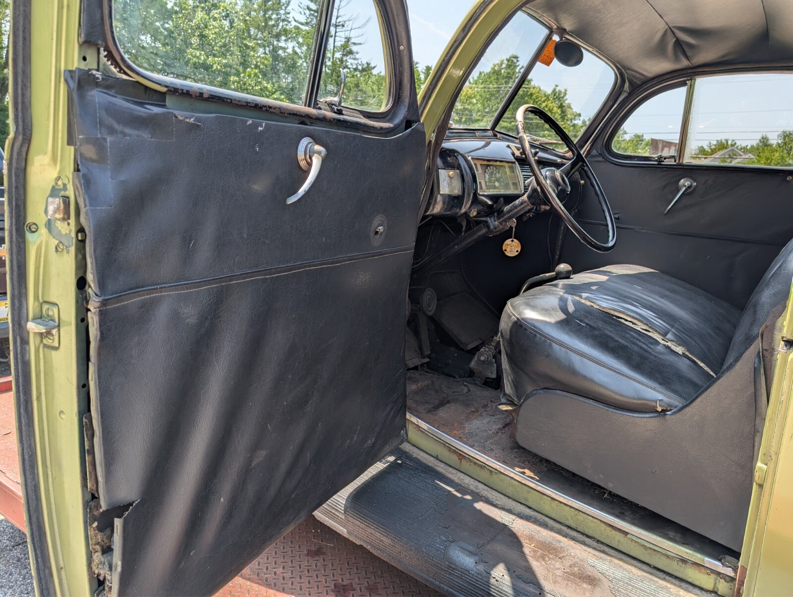 Ford-Standard-1940-Coupe-17