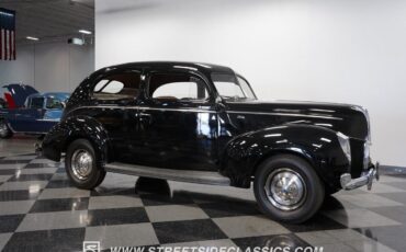 Ford-Standard-1940-Sedan-15