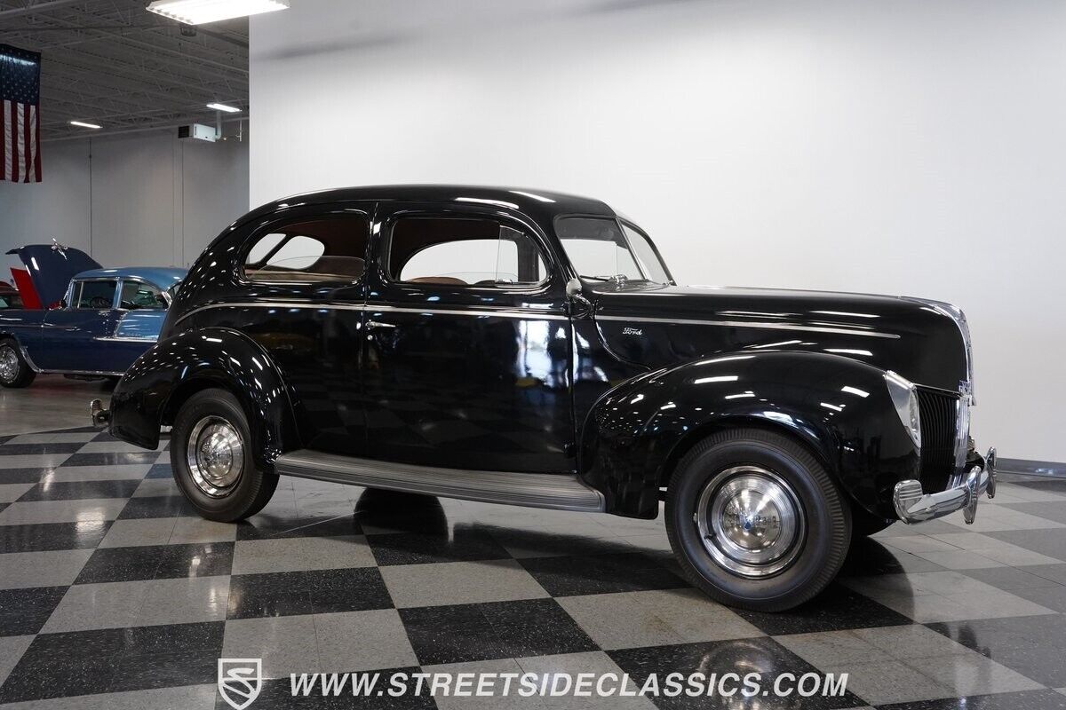 Ford-Standard-1940-Sedan-15
