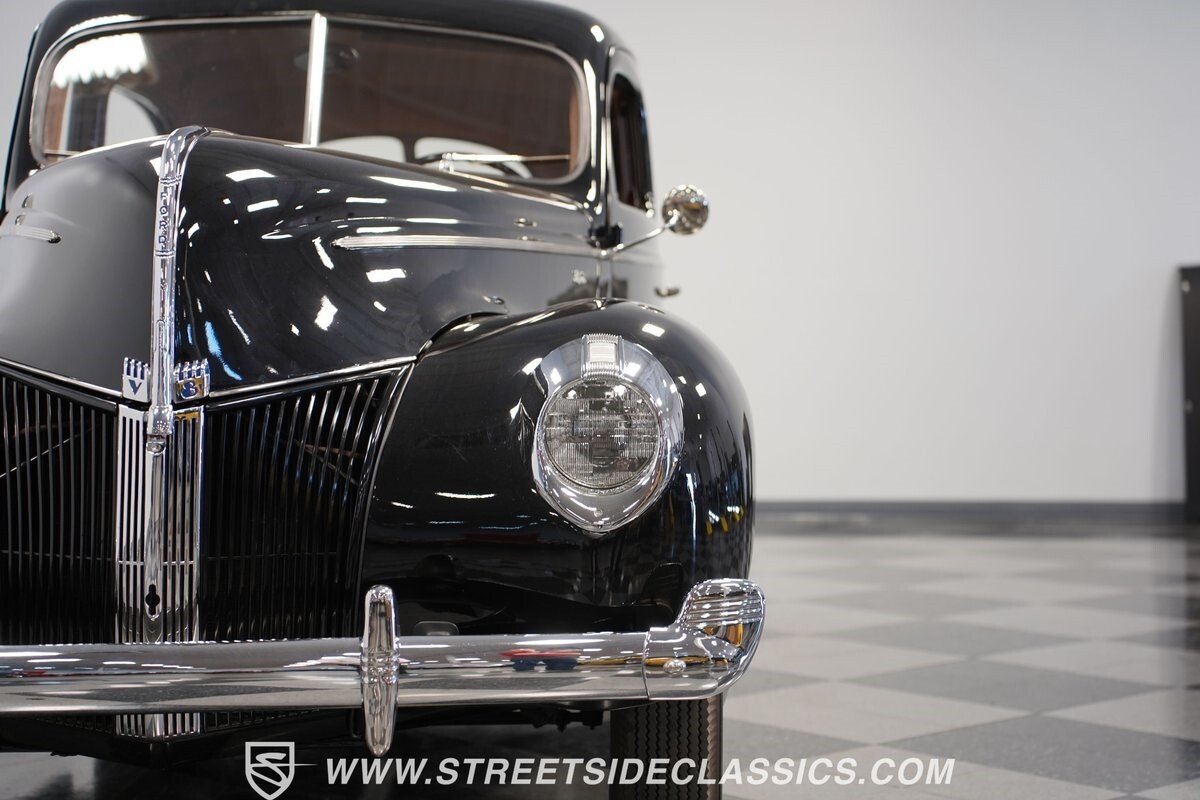 Ford-Standard-1940-Sedan-20