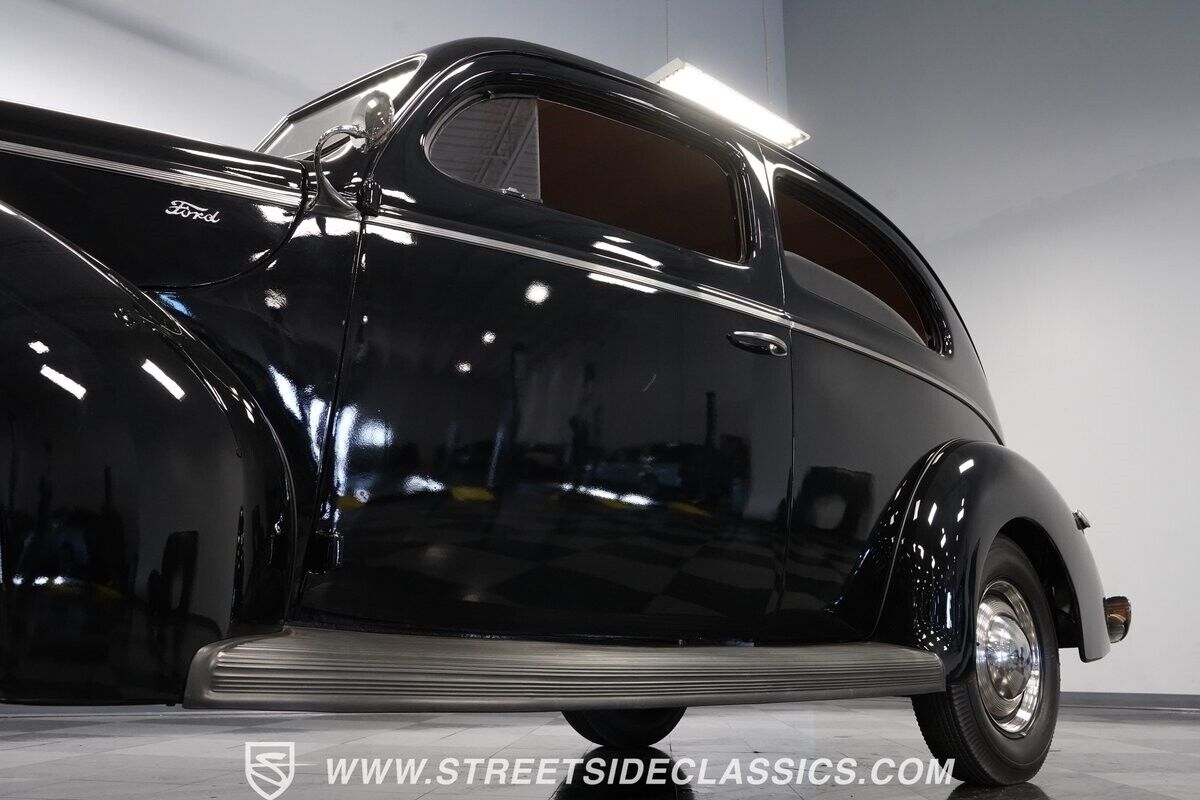 Ford-Standard-1940-Sedan-22