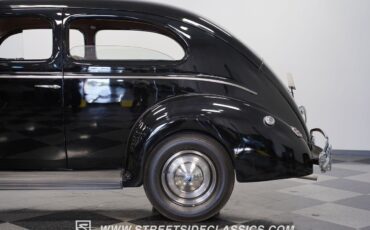 Ford-Standard-1940-Sedan-24