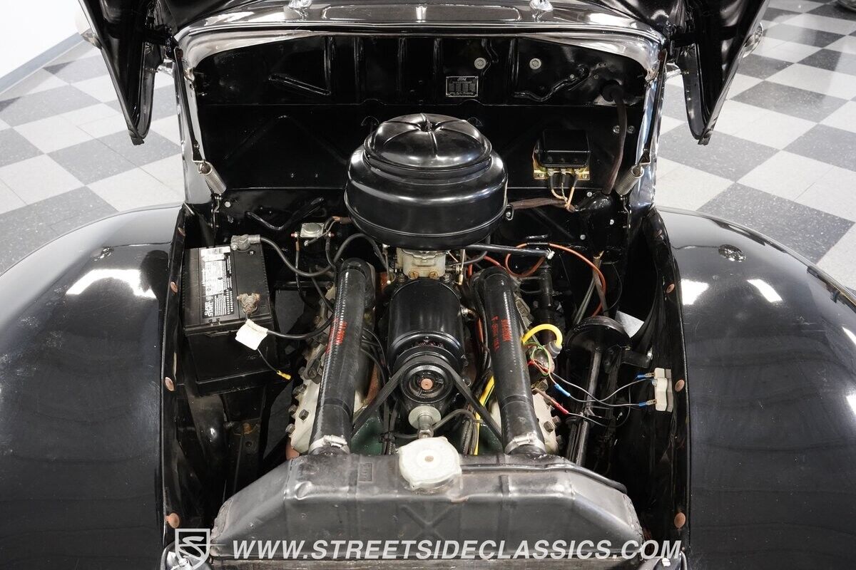 Ford-Standard-1940-Sedan-3