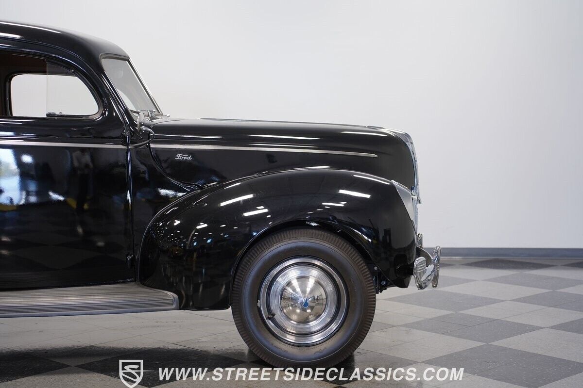 Ford-Standard-1940-Sedan-30