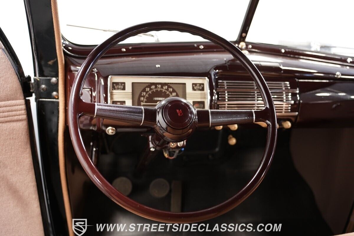 Ford-Standard-1940-Sedan-39