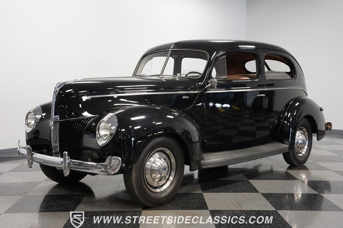 Ford-Standard-1940-Sedan-5