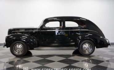 Ford-Standard-1940-Sedan-7