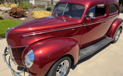 Ford Standard  1940 red