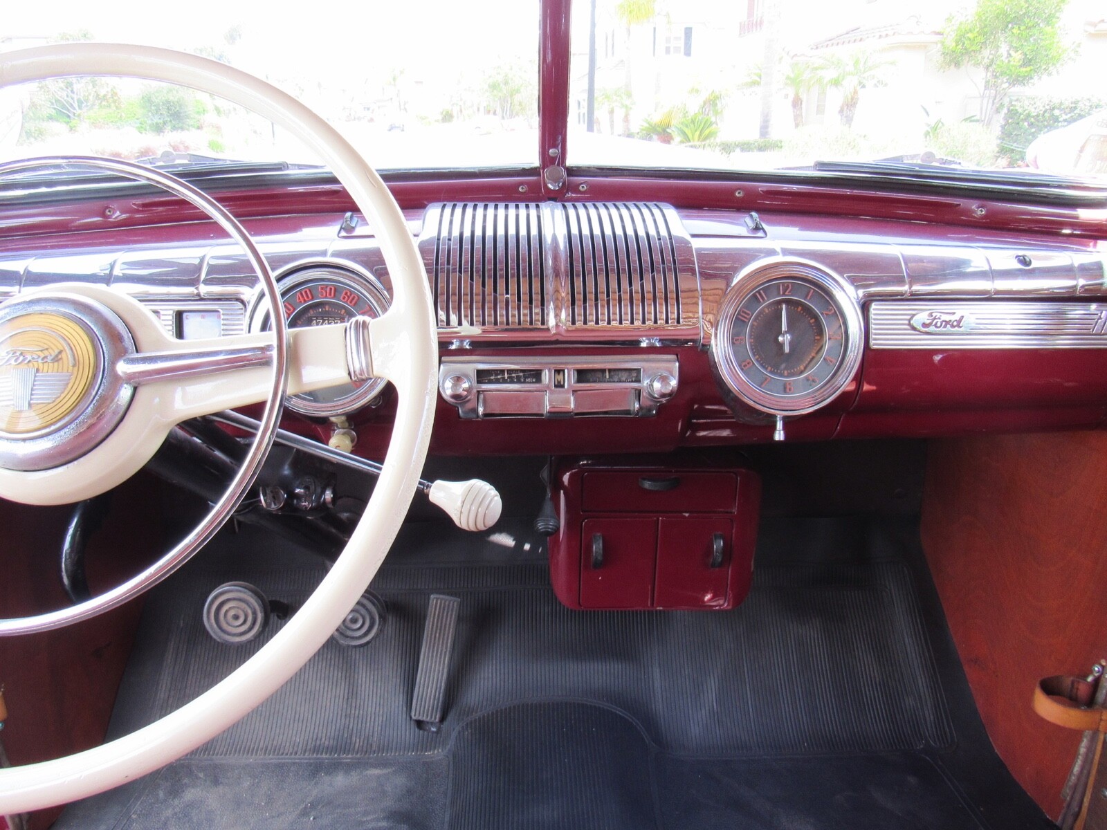 Ford-Station-Wagon-1946-Station-Wagon-16