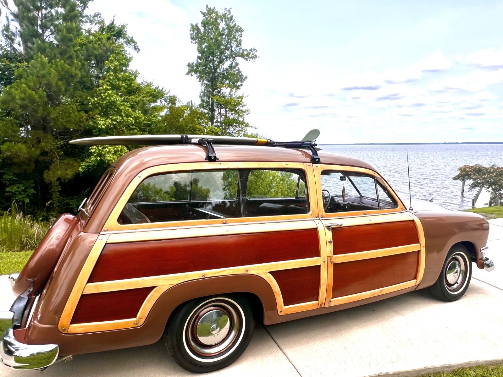 Ford-Station-Wagon-1950-Wagon-3
