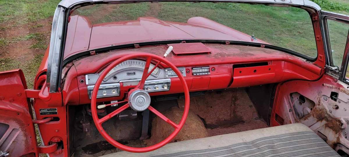 Ford-Sunliner-1958-red-12