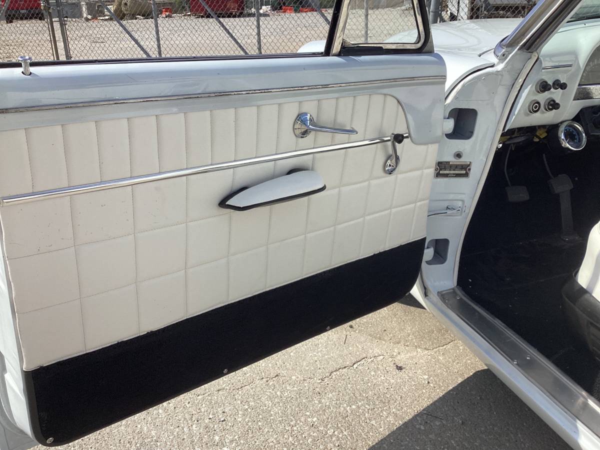 Ford-Sunliner-convertible-1953-12