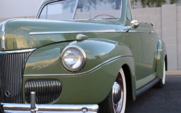 Ford-Super-DeLuxe-1941-Convertible-12