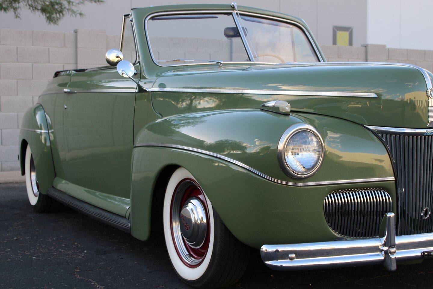 Ford-Super-DeLuxe-1941-Convertible-13