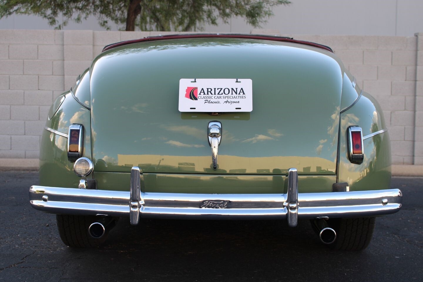 Ford-Super-DeLuxe-1941-Convertible-15