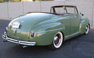 Ford-Super-DeLuxe-1941-Convertible-17