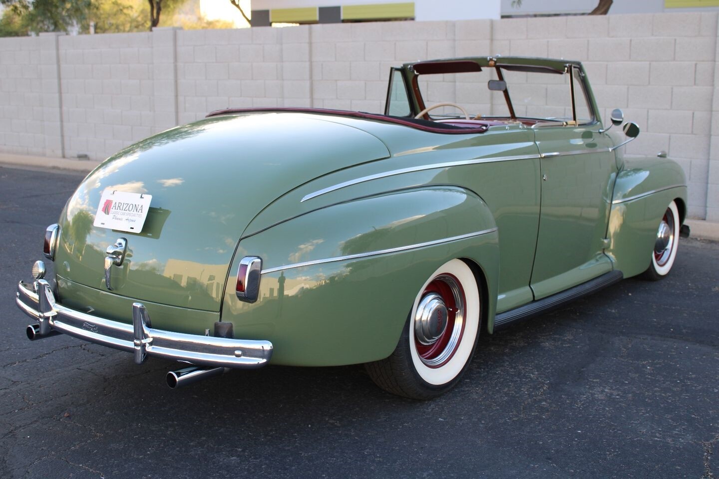 Ford-Super-DeLuxe-1941-Convertible-17