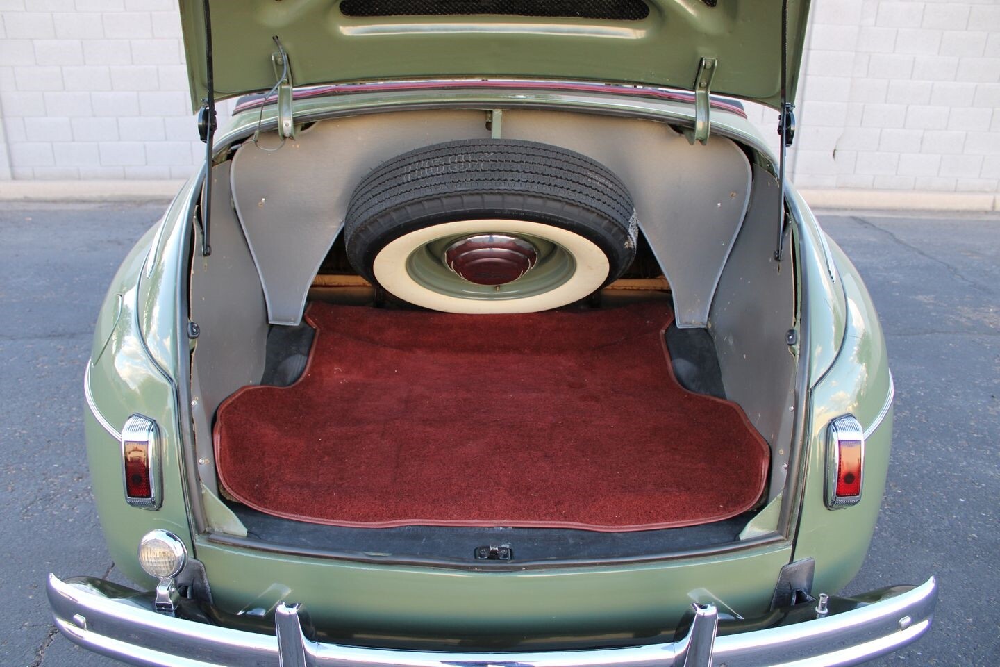 Ford-Super-DeLuxe-1941-Convertible-18