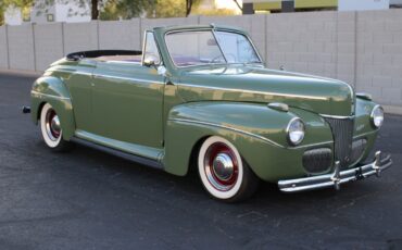 Ford-Super-DeLuxe-1941-Convertible-20
