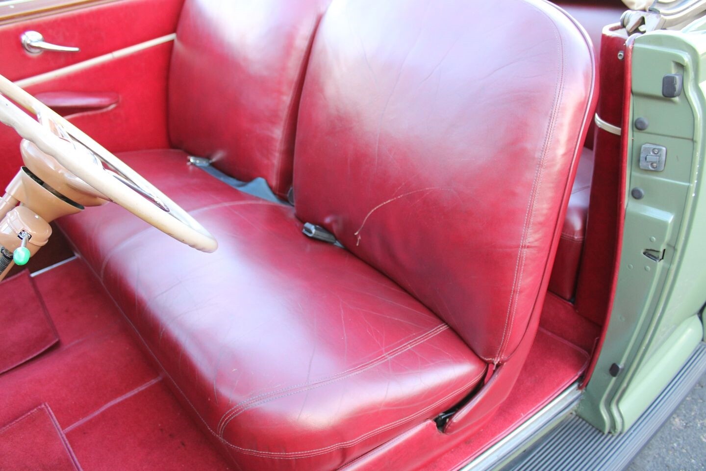 Ford-Super-DeLuxe-1941-Convertible-33