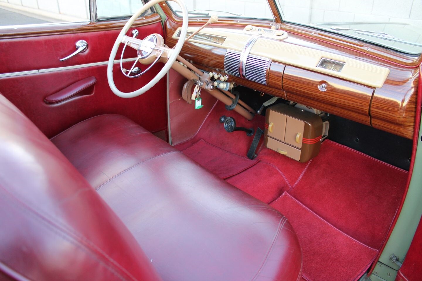 Ford-Super-DeLuxe-1941-Convertible-38