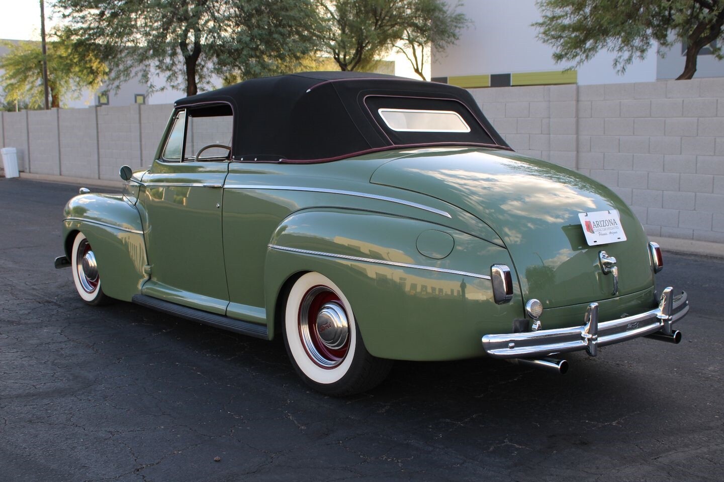 Ford-Super-DeLuxe-1941-Convertible-5