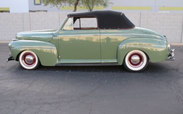 Ford-Super-DeLuxe-1941-Convertible-6