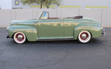 Ford-Super-DeLuxe-1941-Convertible-9