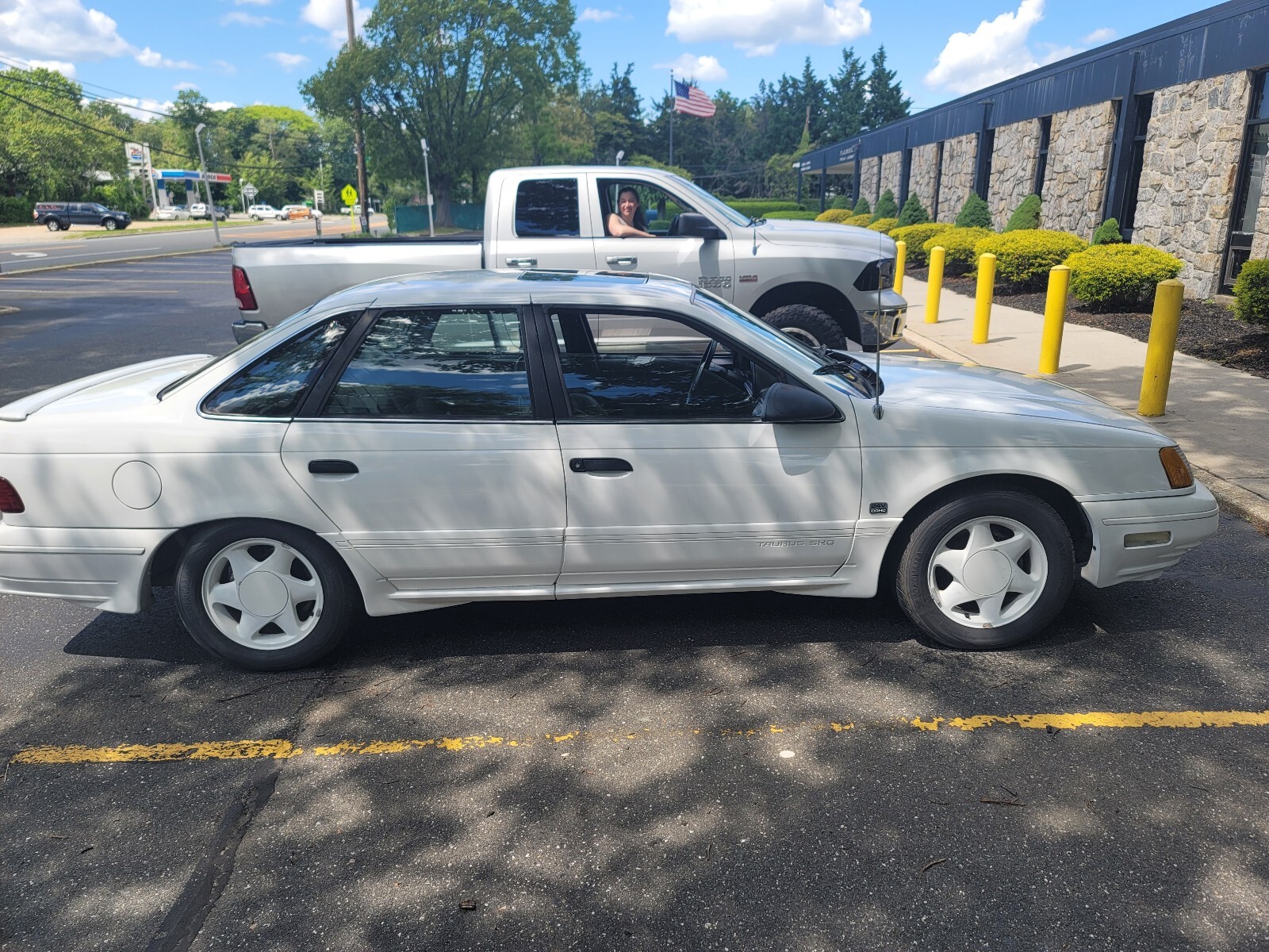 Ford-Taurus-1991-10
