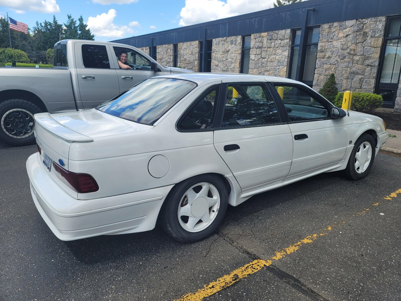 Ford-Taurus-1991-11