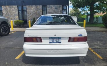 Ford-Taurus-1991-12