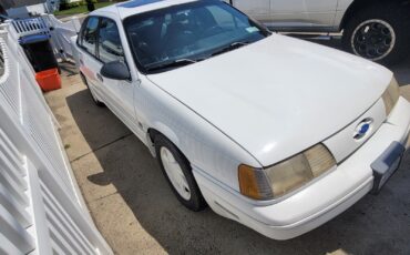 Ford-Taurus-1991-4