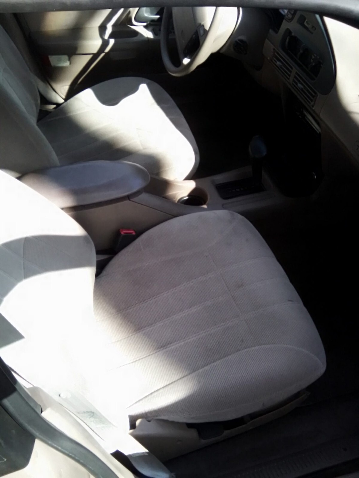Ford-Taurus-1993-Sedan-3