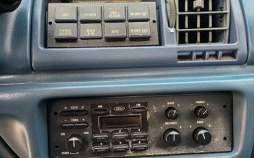 Ford-Tempo-1992-Sedan-11