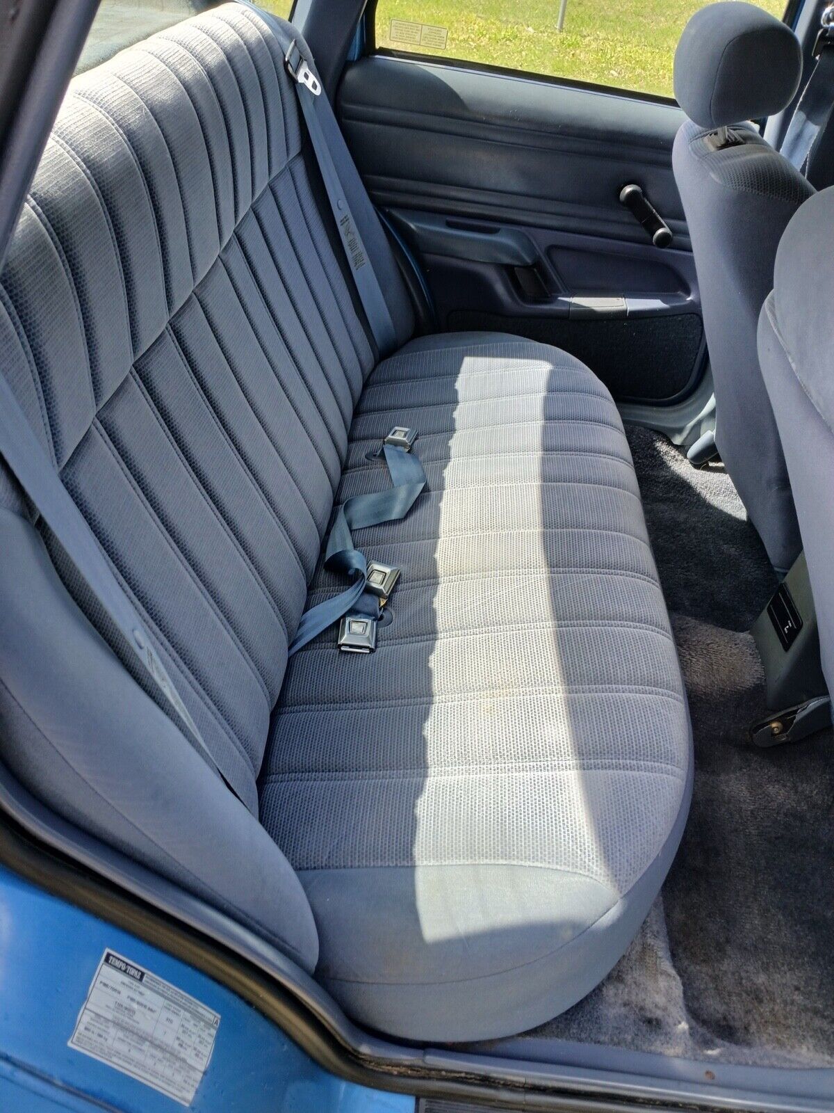 Ford-Tempo-1992-Sedan-7