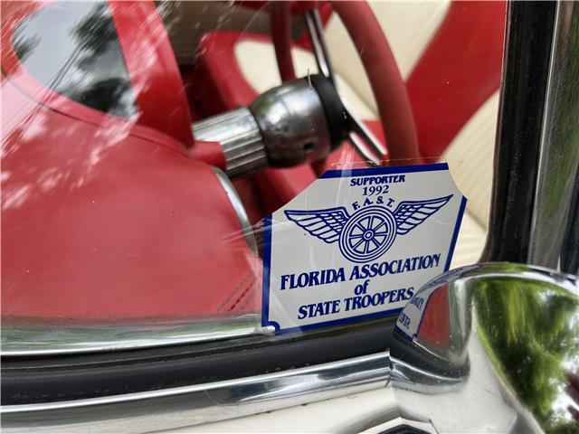 Ford-Thunderbird-1955-13