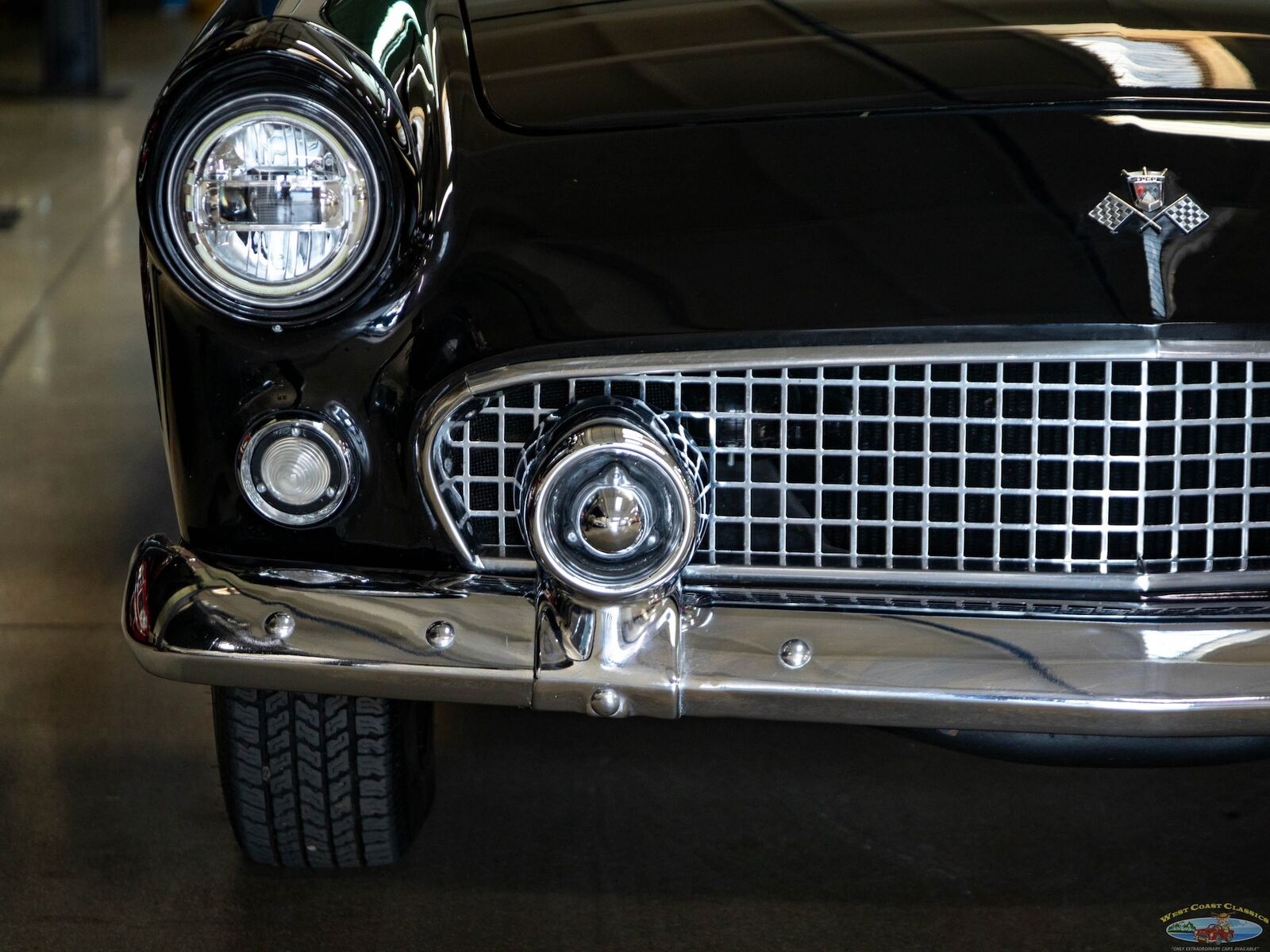 Ford-Thunderbird-1955-2-Door-Convertible-13