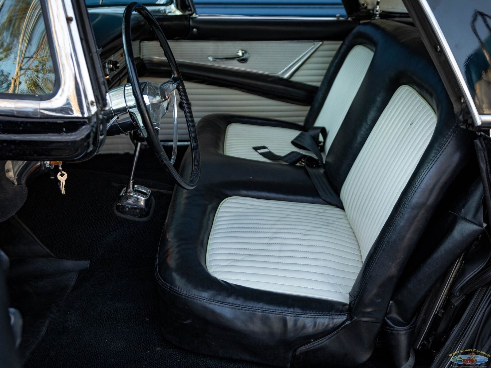 Ford-Thunderbird-1955-2-Door-Convertible-26