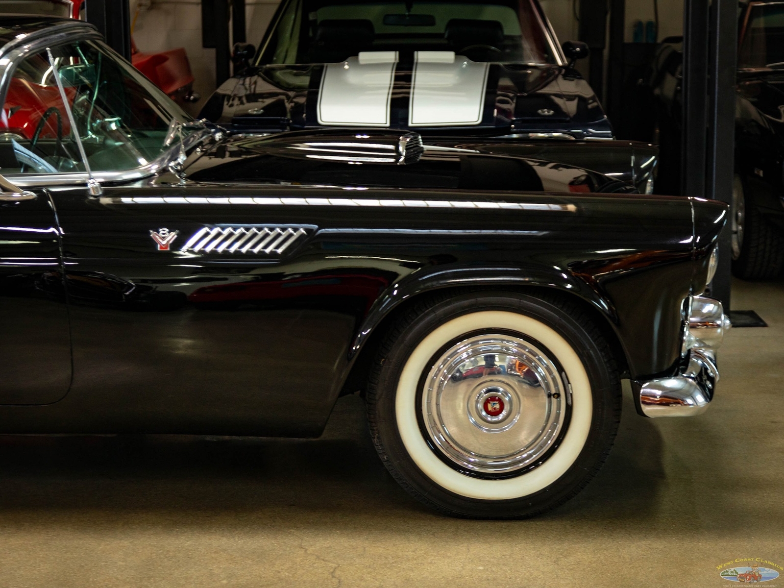 Ford-Thunderbird-1955-2-Door-Convertible-3