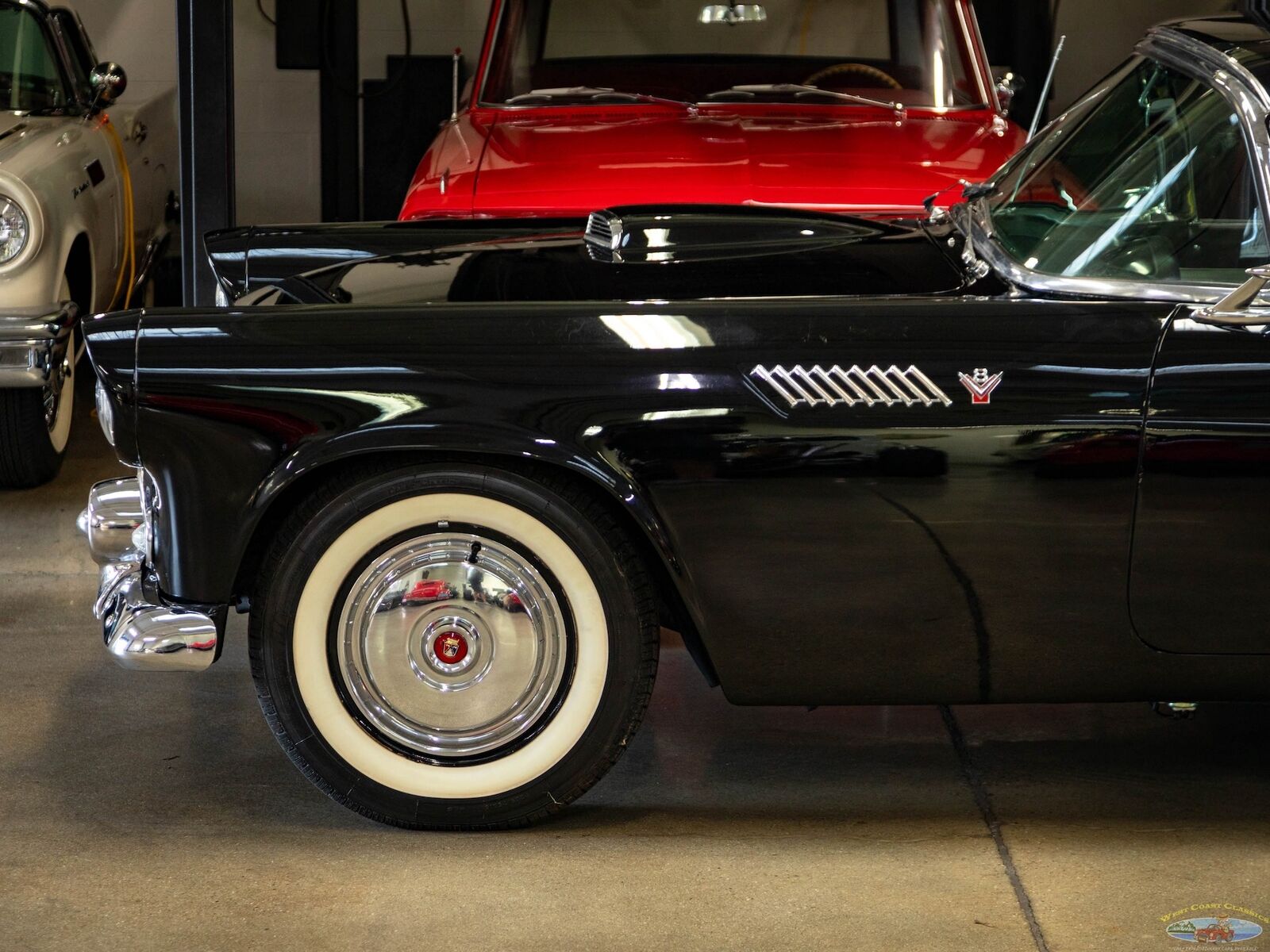 Ford-Thunderbird-1955-2-Door-Convertible-4