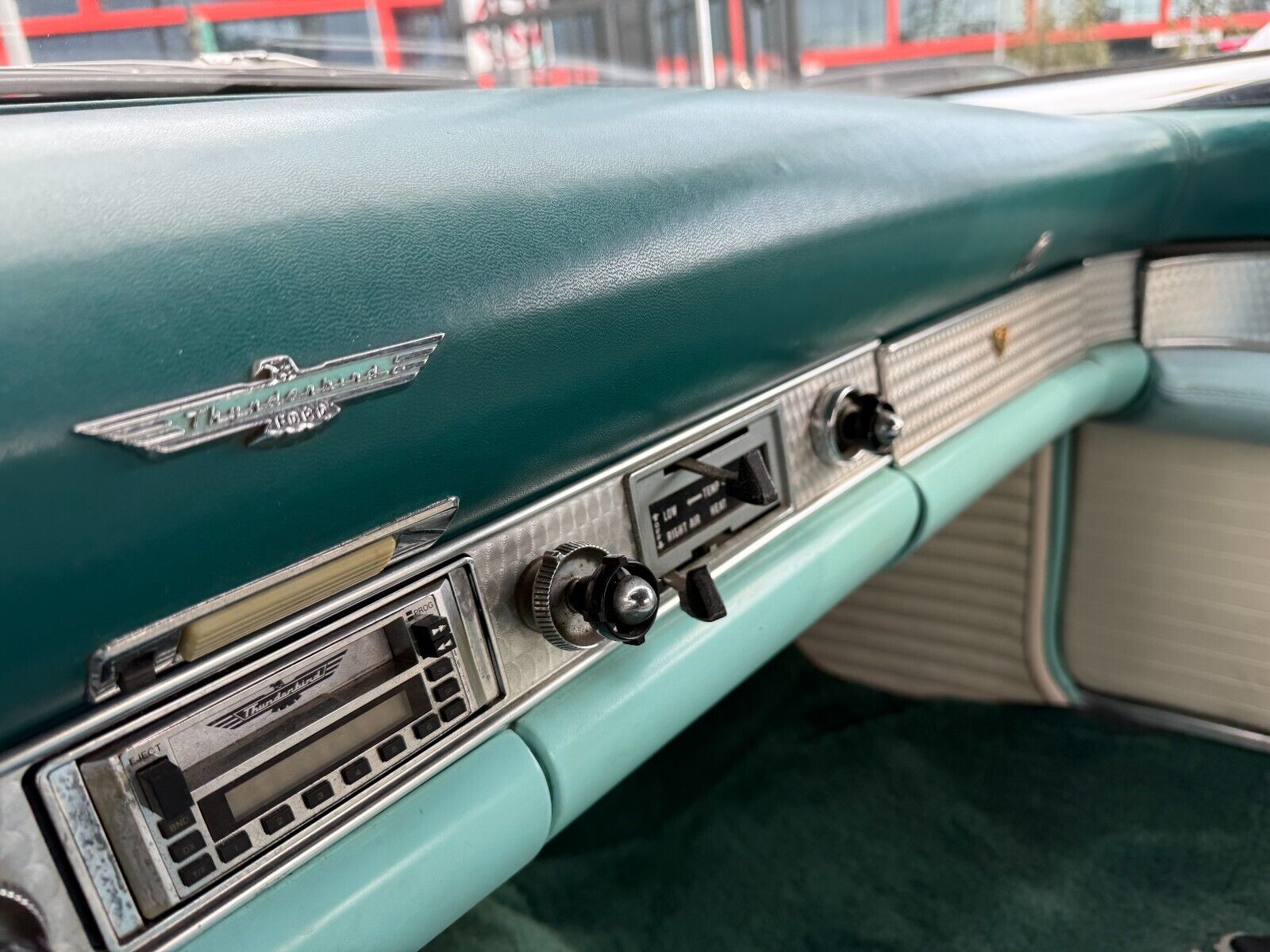 Ford-Thunderbird-1955-Convertible-16