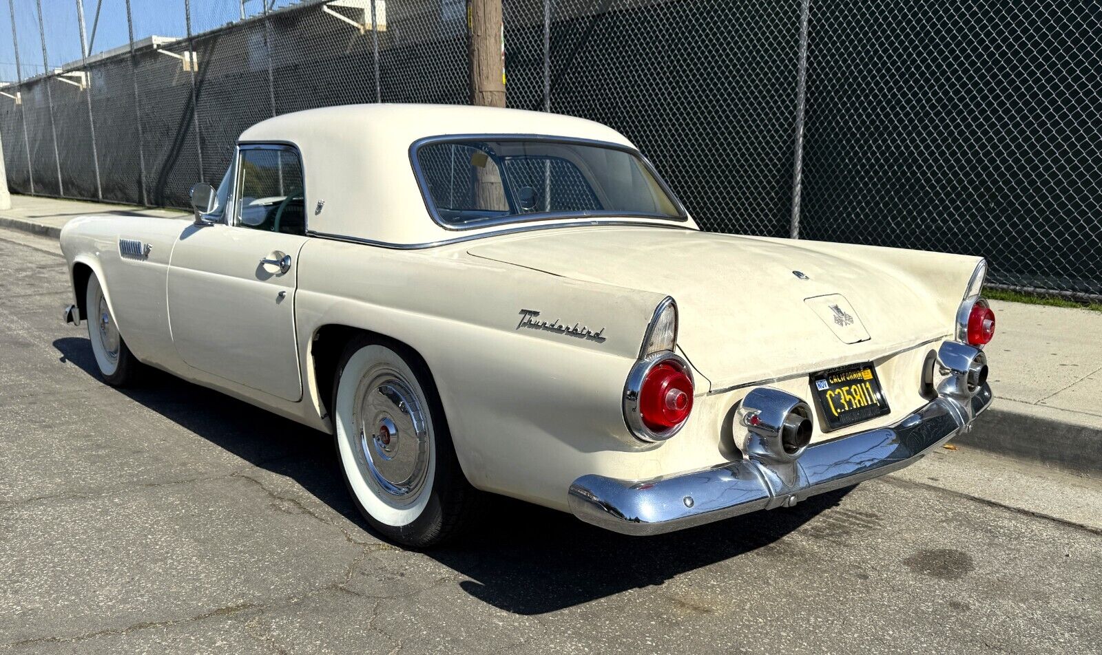 Ford-Thunderbird-1955-Convertible-2