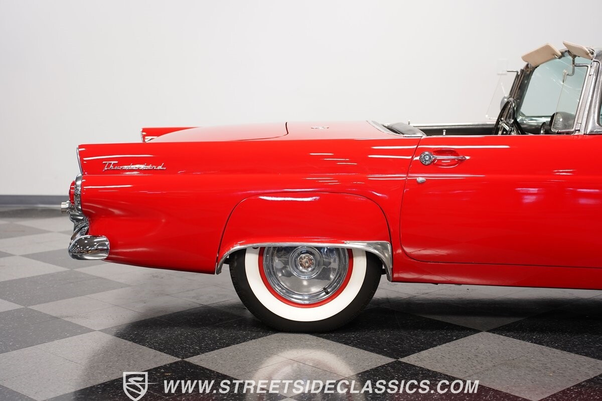 Ford-Thunderbird-1955-Convertible-32