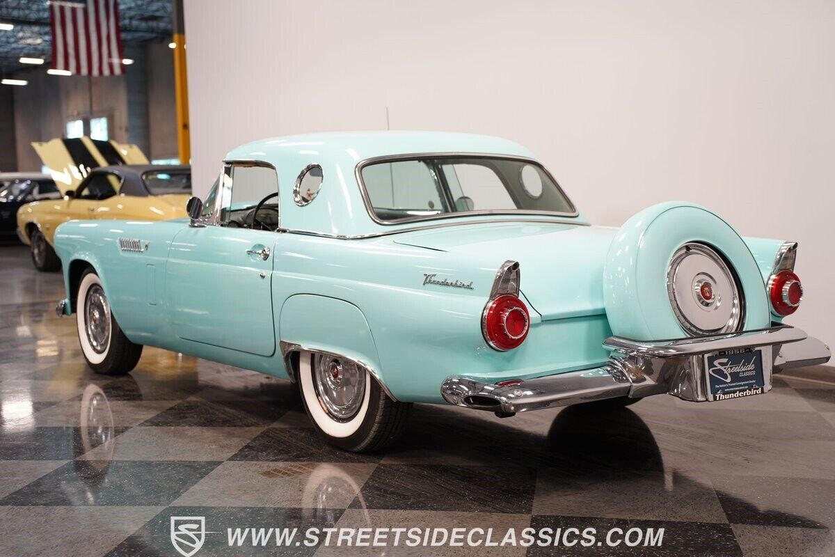 Ford-Thunderbird-1956-Convertible-10