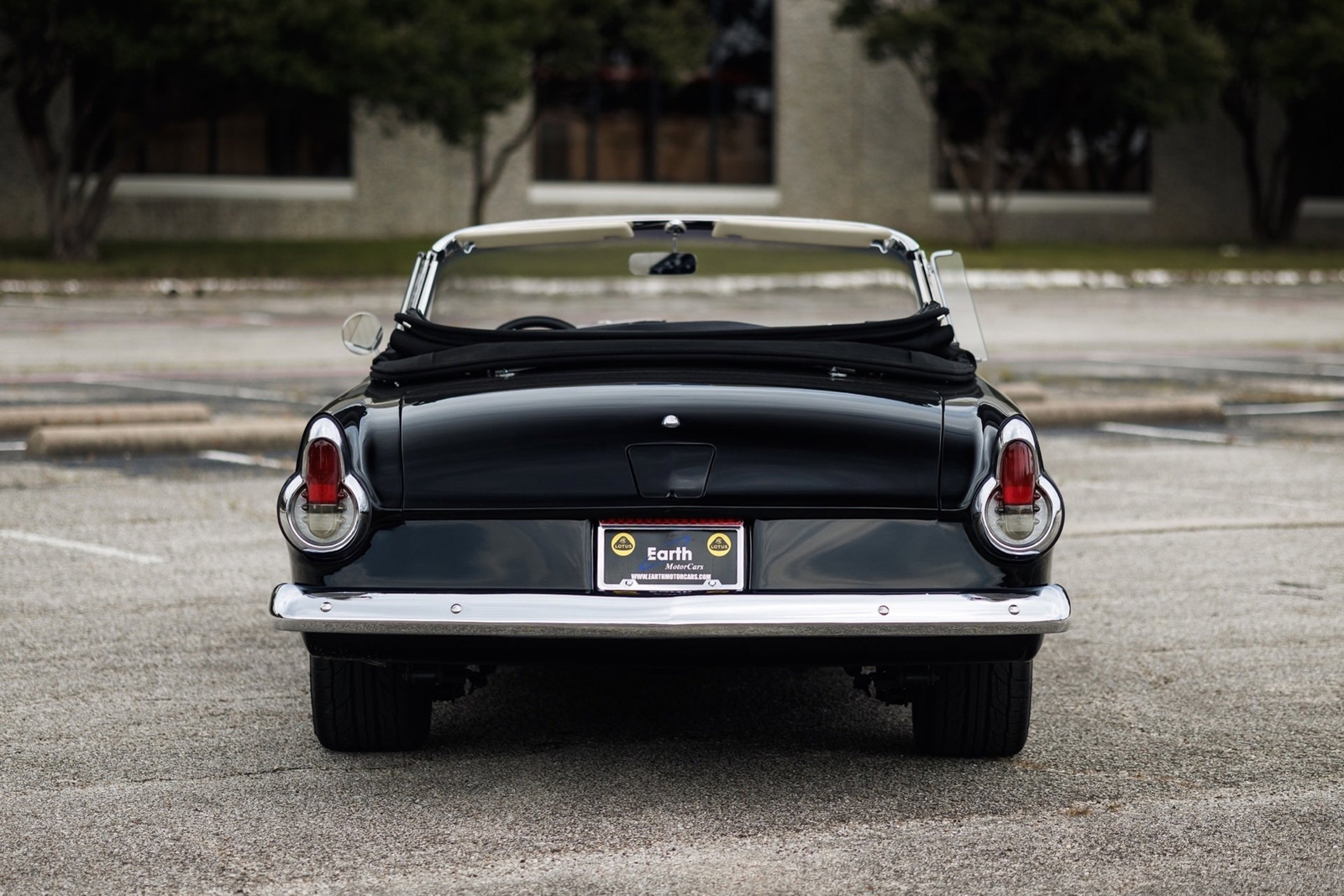 Ford-Thunderbird-1956-Convertible-16